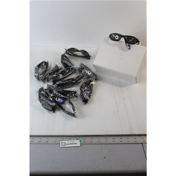 (12) Pairs of Sunglasses