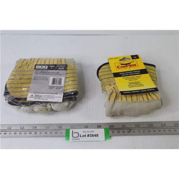(2) Pairs of Work Gloves - One Size S, One Size XL