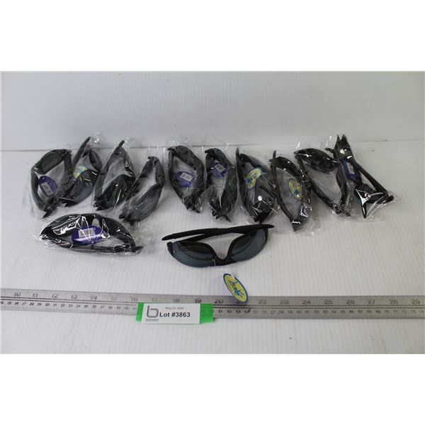 (12) Pairs of Sunglasses