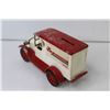 Image 5 : Massey Ferguson 1923 Chevrolet Delivery Van Coin Bank