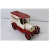 Image 6 : Massey Ferguson 1923 Chevrolet Delivery Van Coin Bank