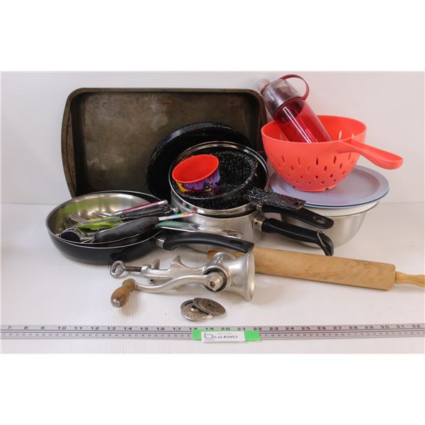 (20+) Kitchen Cookware and Utensils Strainer Baking Pan & Misc. Items