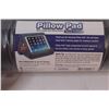Image 2 : iPad Pillow Pad Grey Deluxe Stand NIB