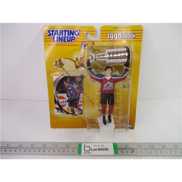 Starting Lineup 1998 Edition Joe Sakic (sealed)