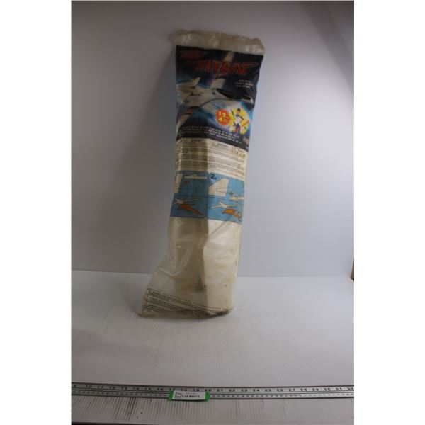 Air Hogs Titan Stunt Glider - Sealed