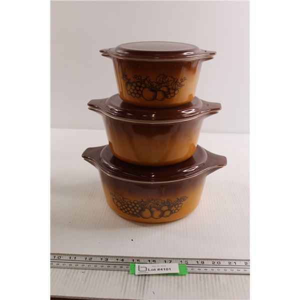 (3) Pyrex Old Orchard Casserole Dishes with Lids - Some Chips