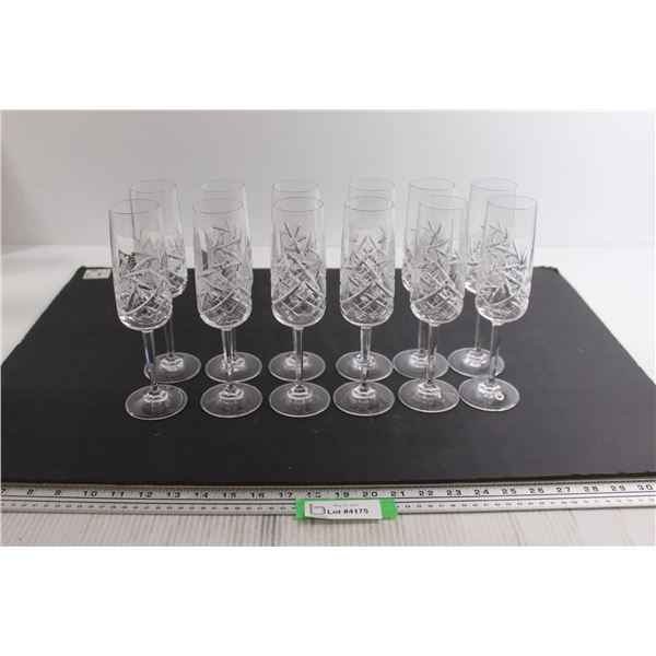(12) Crystal Stemmed Flutes
