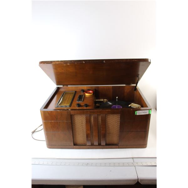 *Northern Electric Stereo & Vinyl Record Player - Untested