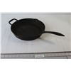 Image 1 : Cast Iron Frying Pan - 10" Diameter