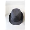Image 5 : Straw Hat, Fedora, Cowboy Hat