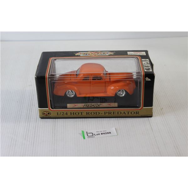 Hot-Rod Predator 1/24 Diecast Car