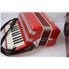 Image 2 : Salante Accordion In Case - Untested