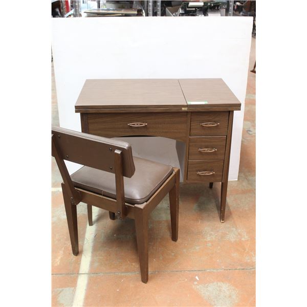 *Mid Century Sewing Machine Table & Chair - 32" x 18" x 30" - Sewing Machine untested
