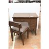 Image 1 : *Mid Century Sewing Machine Table & Chair - 32" x 18" x 30" - Sewing Machine untested