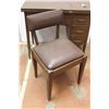 Image 5 : *Mid Century Sewing Machine Table & Chair - 32" x 18" x 30" - Sewing Machine untested