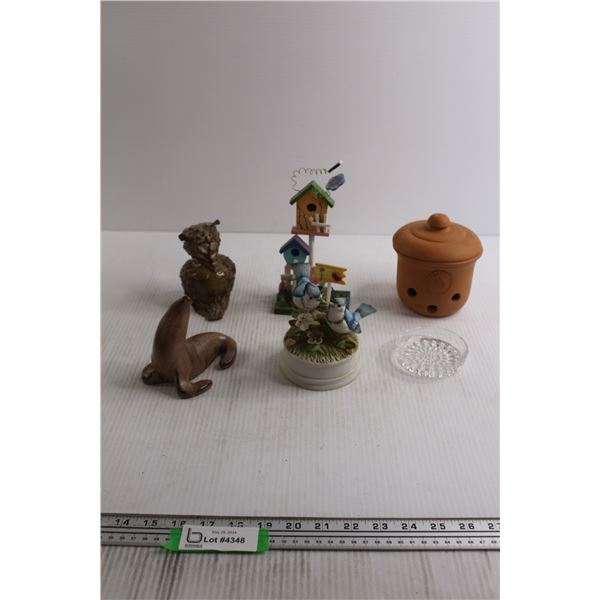 (6) Assorted Decorations - Musical Birds Work