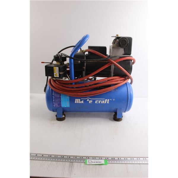 *Mastercraft Air Compressor - Works