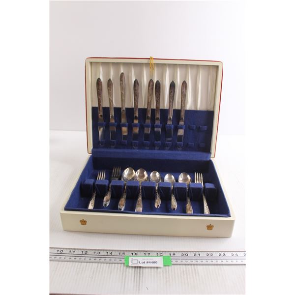 Cutlery Set in Box
