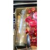 Image 2 : 6 BIRD FEEDERS