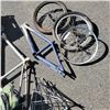 Image 3 : LOT OF BIKE FRAMES AND BIKE PARTS
