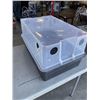 Image 2 : 4 GREENHOUSE BINS WITH LIDS