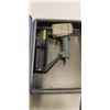 Image 2 : HEAVY DUTY STAPLE AIR GUN
