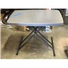 Image 2 : FOLDING WORK TABLE