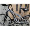 Image 2 : GREY MARIN BIKE