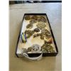 Image 1 : VARIOUS MILITARY MEDALS IN TRAY