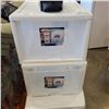 Image 2 : 3 DRAWER PLASTIC STORAGE UNIT AND 2 PLASTIC STORAGE DRAWERS