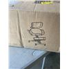 Image 2 : BLACK ERGONOMIC KNEELING CHAIR