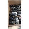 Image 2 : ASSORTED VINTAGE 35MM CAMERAS