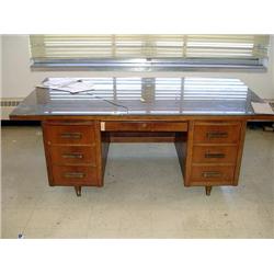 Wood Desk with 7 Drawers