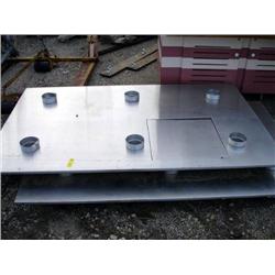 Stainless Steel Fixtures (2 pieces)