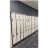 Image 2 : BAY OF 28 SPLIT LOCKERS