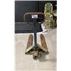 Image 2 : CROWN PALLET JACK