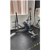 Image 1 : HOIST COMMERCIAL INCLINE BENCH RACK
