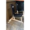 Image 2 : COMMERCIAL SEATED BENCH