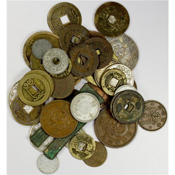 ASIA: LOT of 43 coins