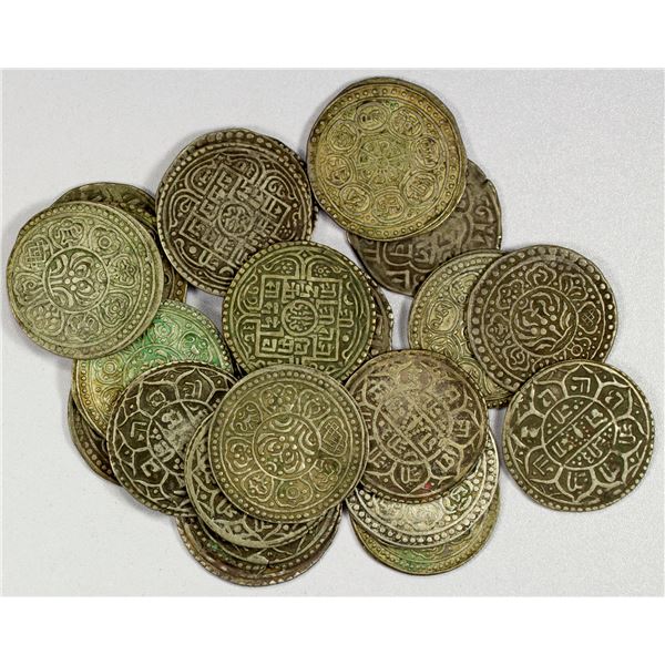 TIBET & NEPAL: LOT of 25 silver coins