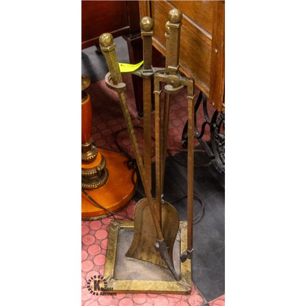 ANTIQUE FIREPLACE SET
