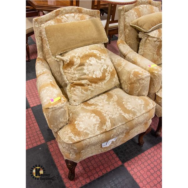 ESTATE CLAWFOOT SITTING CHAIR