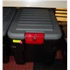 Image 1 : NEW RUBBERMAID ACTION PACKER LOCKABLE