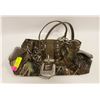 Image 1 : ESTATE CAMO RHINESTONE PURSE-ESTATE