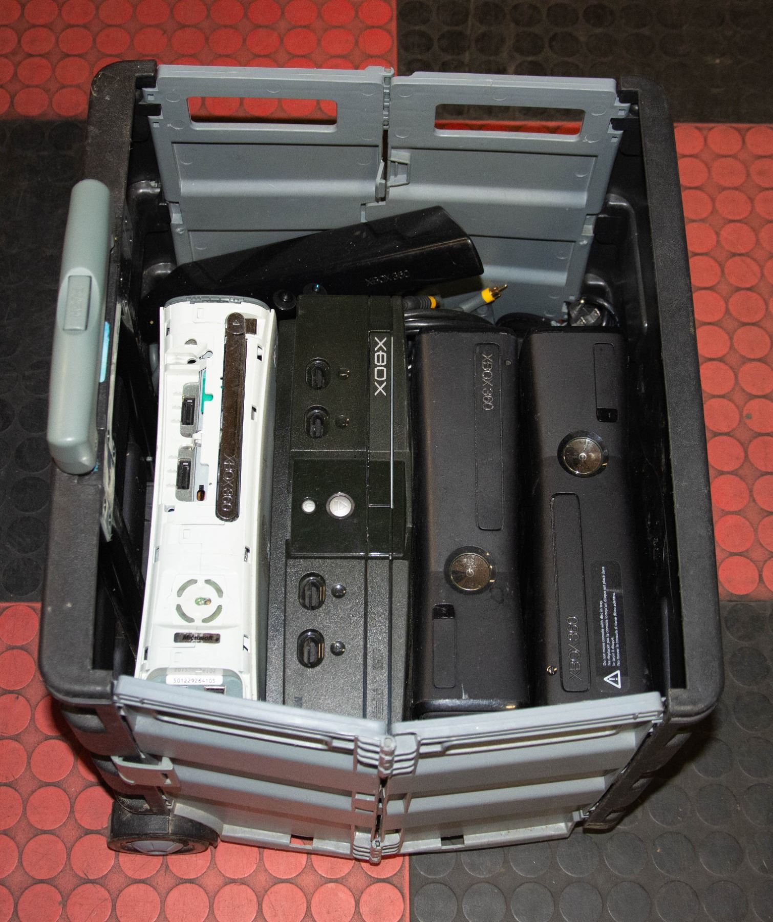 WHEELED CRATE W/4 UNTESTED XBOX+XBOX 360 CONSOLES