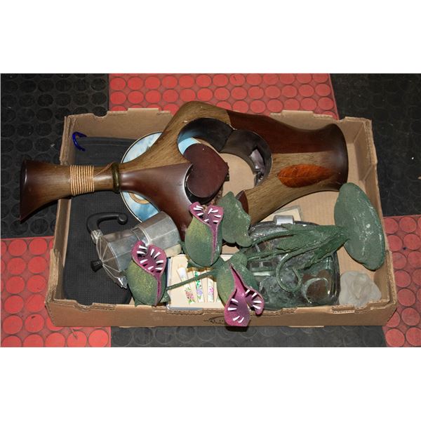 TRAY OF ASSORTED HOME DECOR