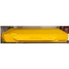 Image 1 : YELLOW FOLD OUT PICNIC TABLE IN HARDSHELL