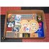 Image 1 : BOX WITH 5 VARIOUS CRIB BOARDS, 16 DECKS OF