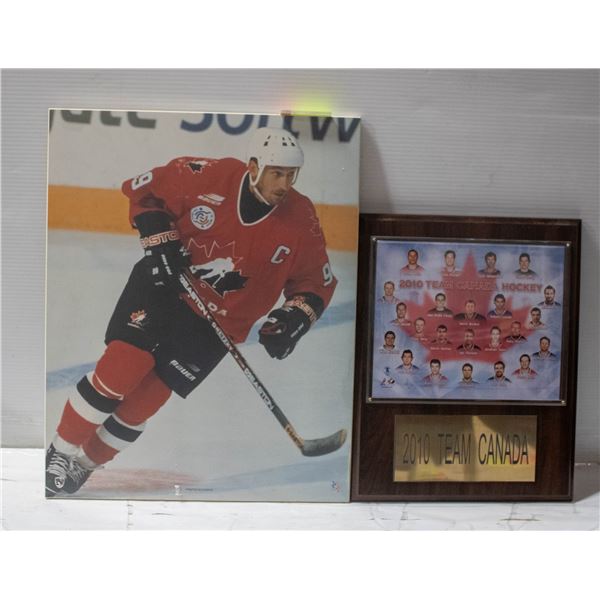 PAIR OF HOCKEY WALL HANGINGS