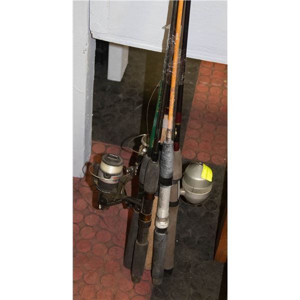 5 FISHING RODS